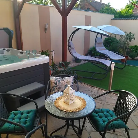Elza Apartman Mako Exterior photo